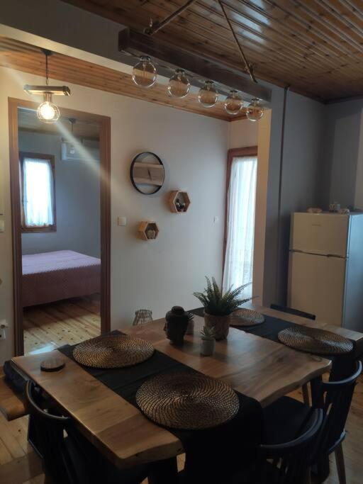 Politis' Wooden House Apartment Vasiliki  Exterior photo