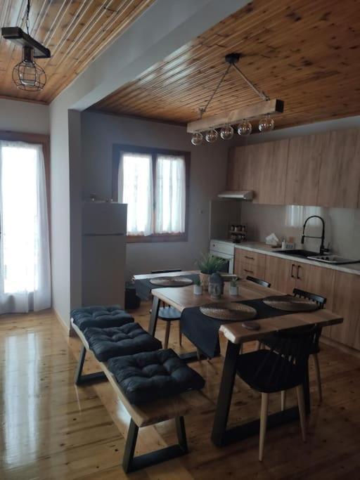 Politis' Wooden House Apartment Vasiliki  Exterior photo